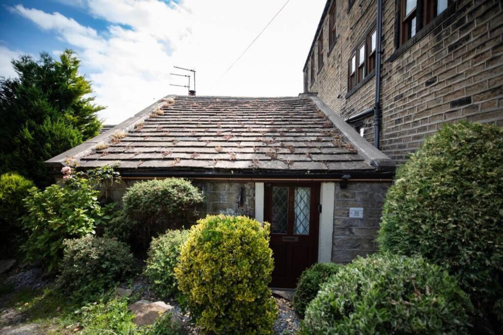 Clay Well Cottage Huddersfield Exterior foto